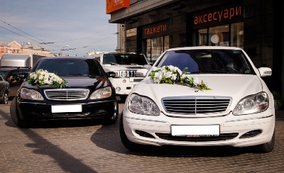 Mercedes-Benz S500-(220 кузов).jpg